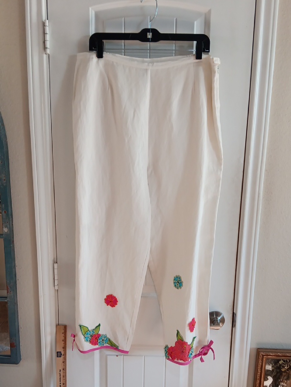 Silkland Vintage 100% Silk Tapered Pants Floral Embroidered Ivory 16 - LIKE NEW